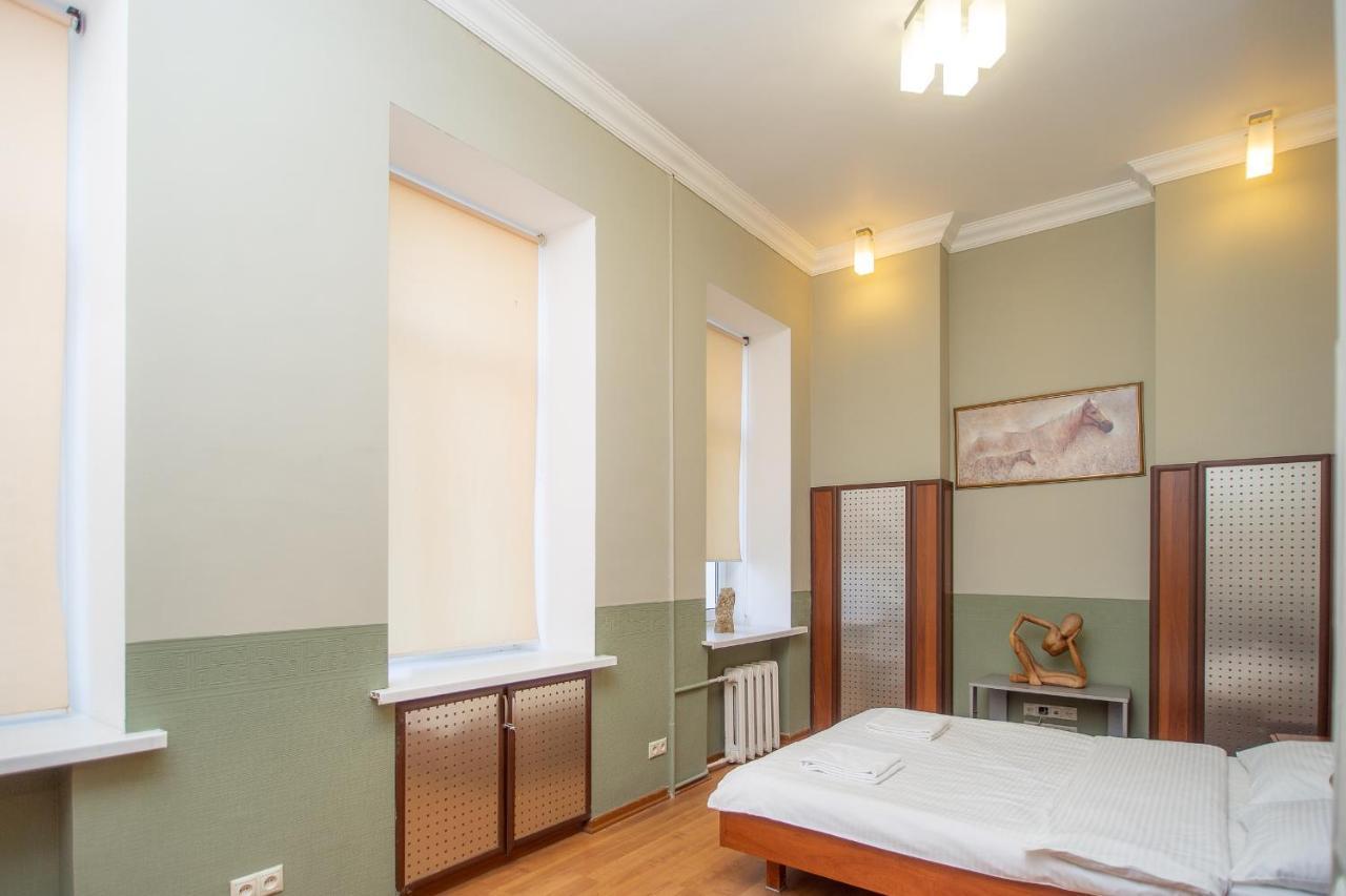 Apartmán Простора 3 Кімнатна Біля Майдану Незалежності Kyjev Exteriér fotografie
