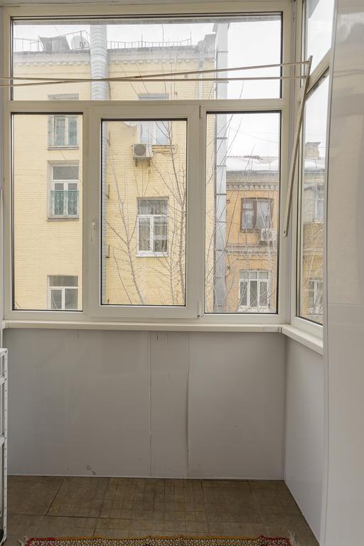 Apartmán Простора 3 Кімнатна Біля Майдану Незалежності Kyjev Exteriér fotografie